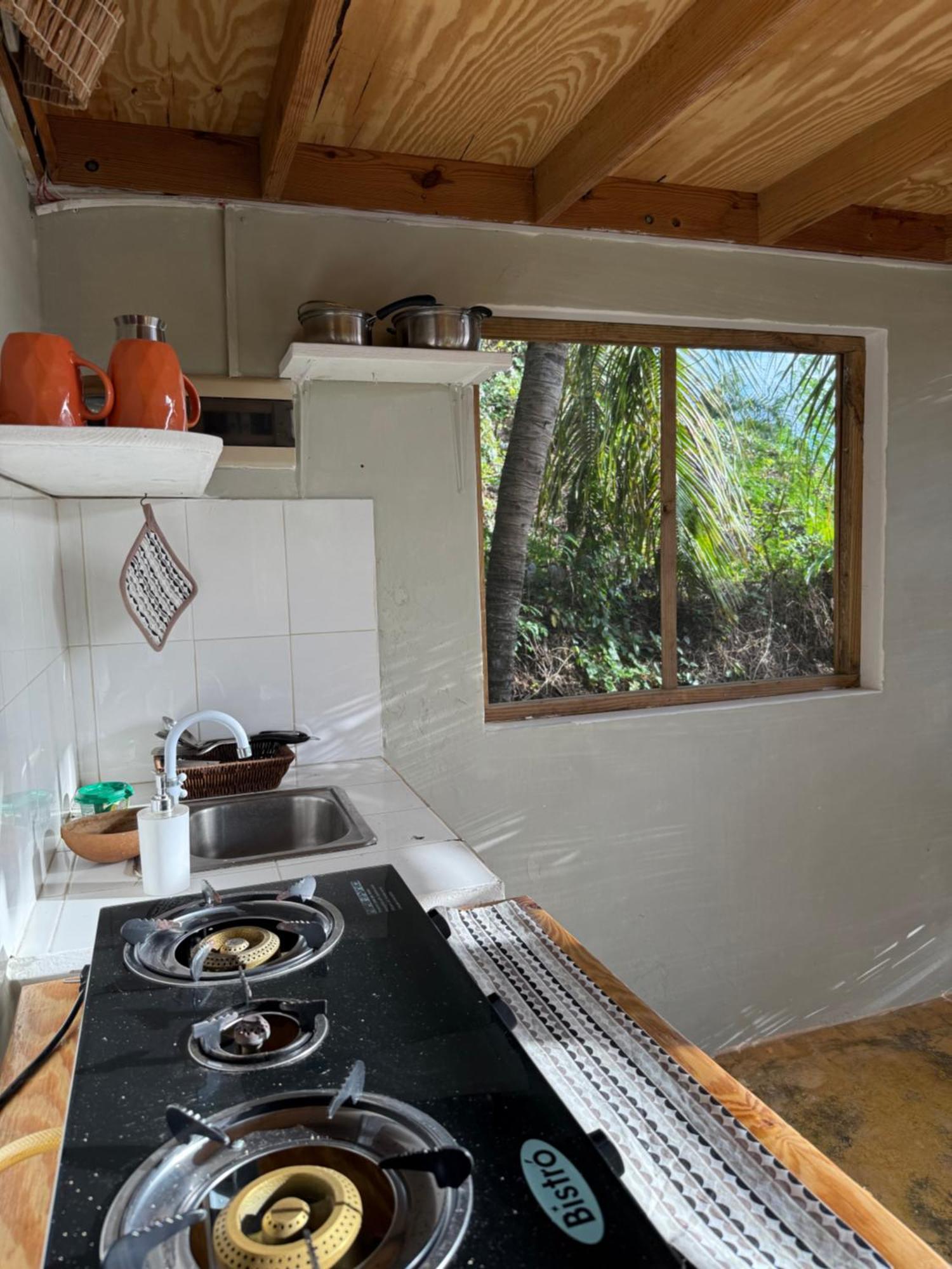 Yes Papa! Rooms Only 100M From The Beach! Las Galeras Exterior photo
